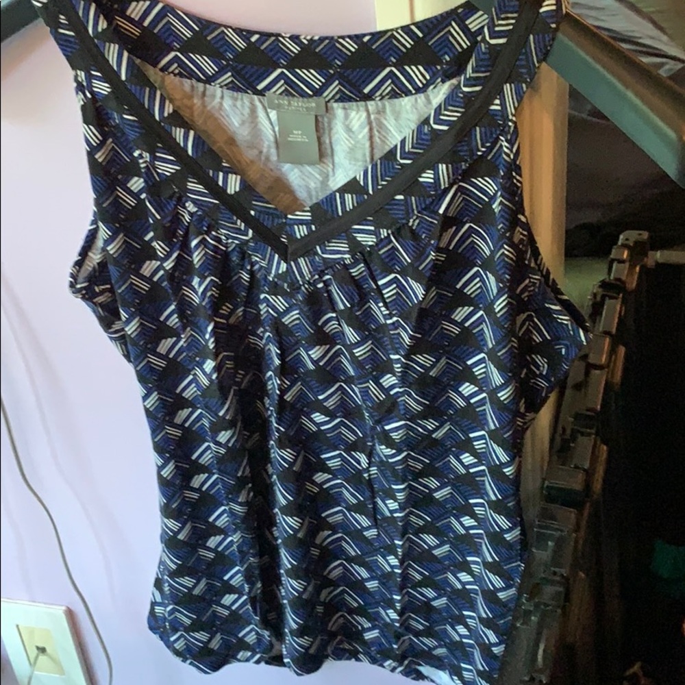 Ann Taylor v neck tank top